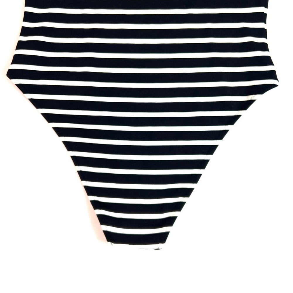 Solid & Striped Strapless One-Piece Striped Swims… - image 8